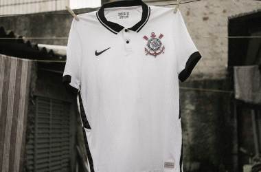 Corinthians lança novo uniforme que homenageia título brasileiro de 1990