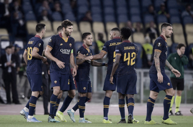 Sem sustos, Roma goleia Istambul em estreia na Liga Europa