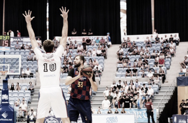 El FC Barcelona se impone, por la mínima, al Obradoiro