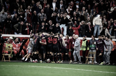 El equipo celebra la victoria ante el Qarabag / Fuente: Bayer 04 Leverkusen