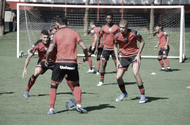 Pressionados na zona de rebaixamento, Atlético-GO e Ceará se enfrentam para deixar degola