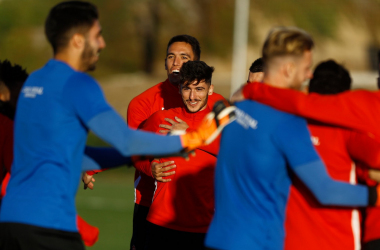 La retaguardia del Granada CF, bajo mínimos para la visita del Atlético de Madrid