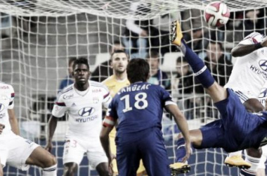 El Olympique de Lyon choca con el muro defensivo del Bastia