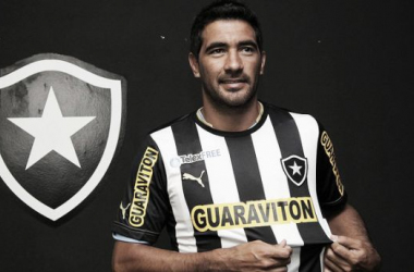 Ferreyra é regularizado e Botafogo divulga a lista da Libertadores