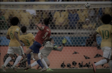 Chile versus Brasil: El
travesaño de Pinilla