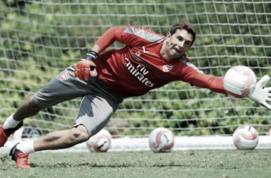 Emiliano Martínez renueva con el Arsenal