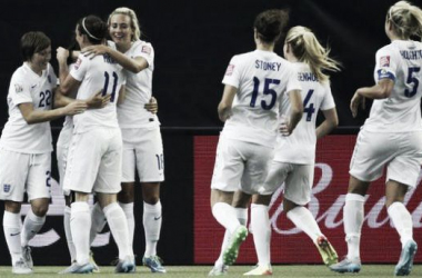 England 2-1 Colombia: First half dominance sees Lionesses through to last 16