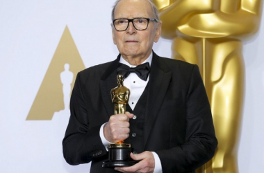 Ennio Morricone gana su primer Oscar con 87 años