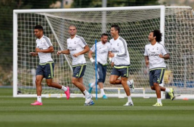 Ramos entrena al margen en la primera sesión tras la vuelta de la Liga