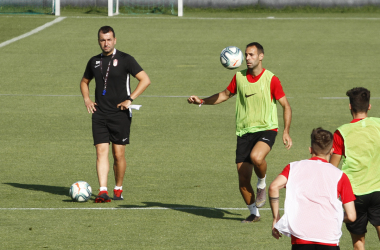 El Granada CF se marcha al 'stage' de pretemporada en Marbella