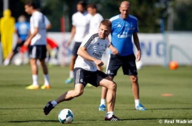 Último entrenamiento con Coentrao y Özil reintegrados