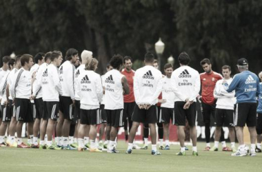 Ancelotti cita a 20 jugadores para la disputa del Trofeo Santiago Bernabéu
