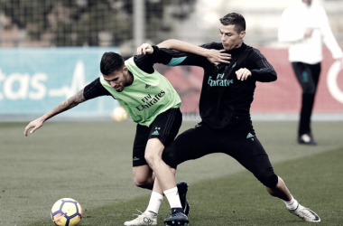 El entrenamiento cada vez cuenta con más jugadores sobre el verde