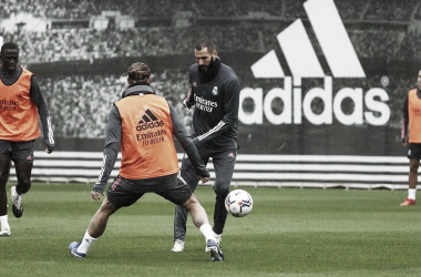 El Real Madrid se entrena bajo la lluvia