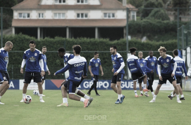 Último entrenamiento antes del partido frente al Compostela