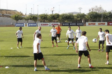 El Valencia se ejercita pensando en la Real Sociedad