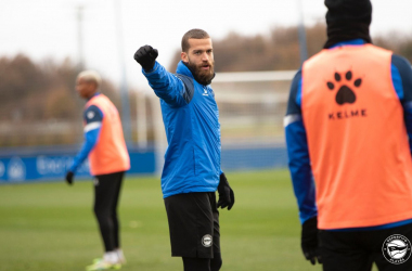 Víctor Laguardia regresa a los entrenamientos