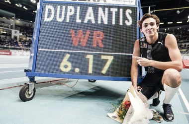 Duplantis breaks pole vault record at the age of 20