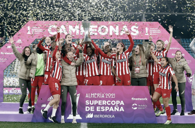 El Atlético de Madrid femenino, ganadoras de la Supercopa de España