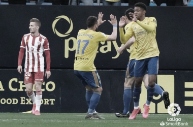 'Choco' Lozano(26) celebrando el gol del empate.<span style="color: rgb(51, 51, 51); font-family: Ubuntu, tahoma, Arial;">| Fuente: La Liga</span>