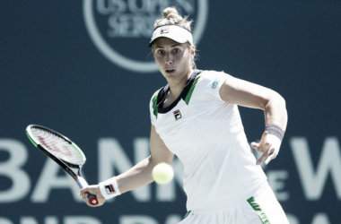 Marina Erakovic se borra de los primeros torneos del año por lesión
