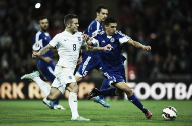 Estonia - Inglaterra: victoria para afianzarse