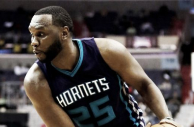 Al Jefferson, una temporada más con los Hornets