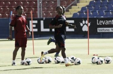 Rubén García vuelve a entrenar con el grupo