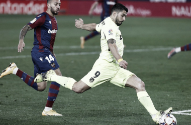 Resumen de Atlético de Madrid vs Levante en Laliga Santander 2021 (0-2)