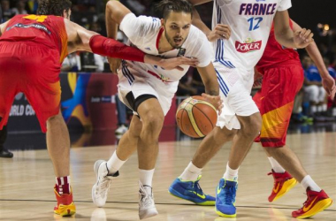 France Pushes Past Spain 65-52 To Advance To Semis