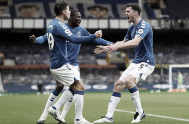 James Rodríguez y Yerry Mina, presentes en el empate ante Liverpool