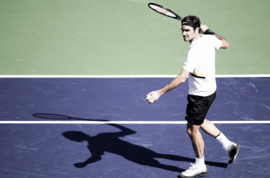 Federer cumple y continúa su defensa