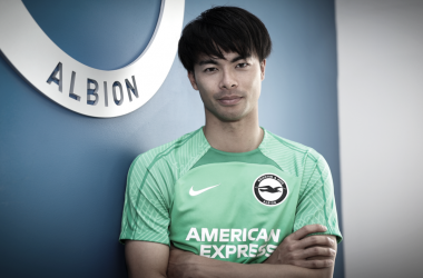 Brighton renueva a Mitoma hasta 2027