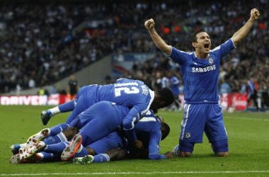 Chelsea through to FA Cup final after controversial win