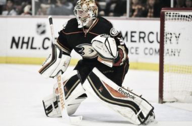 Toronto Maple Leafs acquire Frederik Andersen from Anaheim Ducks