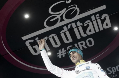 Fabio Aru se queda sin Giro