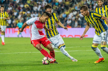 Falcao sofre lesão, Germain marca duas vezes e Monaco elimina Fenerbahçe da Champions