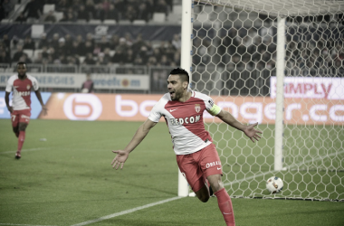 Radamel Falcao regresa al fútbol francés, superando todas las expectativas