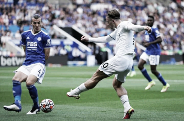 Bernardo Silva marca, City vence Leicester e encosta na liderança