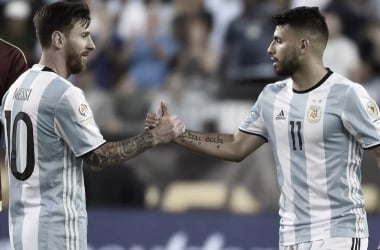 Messi y Agüero, titulares en la victoria de Argentina&nbsp;