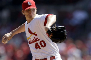 St. Louis Cardinals Hang On For Extra-Inning Victory