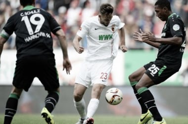 FC Augsburg 2-0 Hannover 96: Esswein and Verhaegh earn Augsburg&#039;s first win