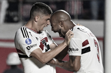 São Paulo vence Atlético-GO nos pênaltis e garante vaga na final da Sul-Americana