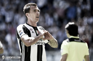 Mandzukic renueva con la Juventus hasta 2020