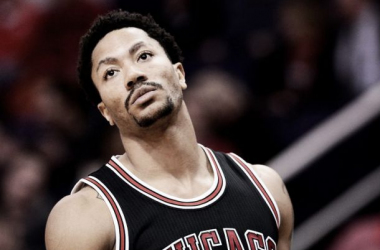 Derrick Rose vuelve a caer lesionado