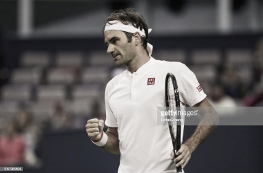 Federer logra una victoria convincente ante Nishikori