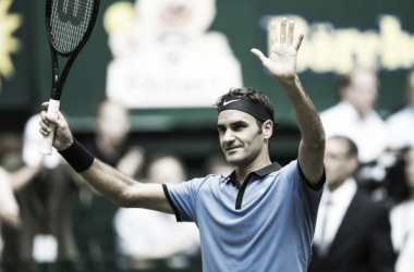 Federer conquista marca histórica em dia cheio de jogos em Halle