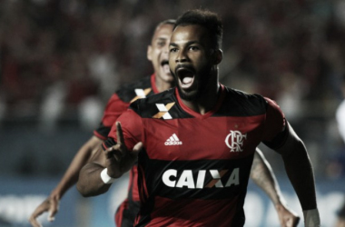 De virada, Flamengo vence Figueirense e avança na Copa Sul-Americana