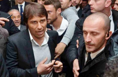 Festa scudetto in Puglia finisce male: Conte, Marchisio e Bonucci costretti a fuggire