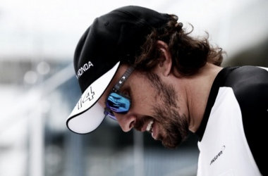 Fernando Alonso: &quot;Por fin acaba el año y a ver si vuelve todo a la normalidad&quot;